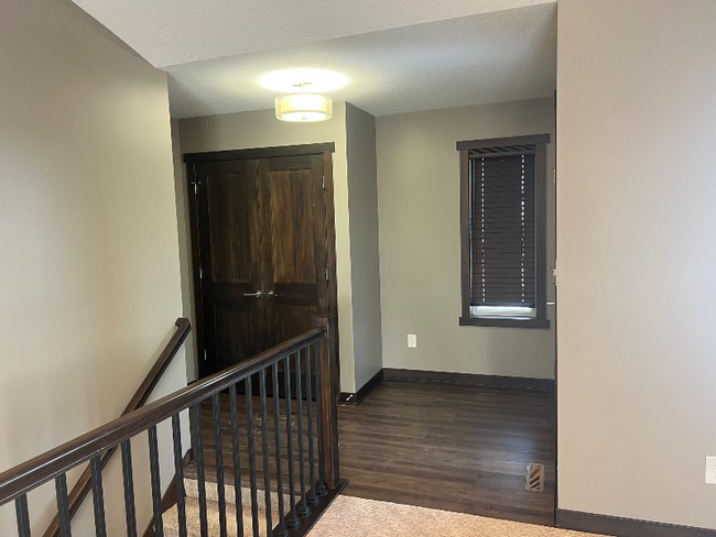 Photo - 306 Luella Pl NE