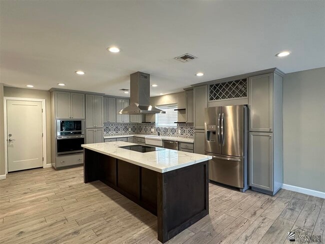 Photo - 1181 S Hereford Ave