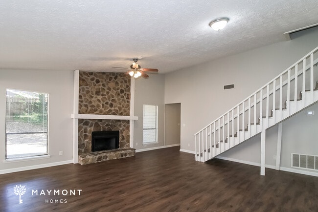 Photo - 2472 Hewatt Rd