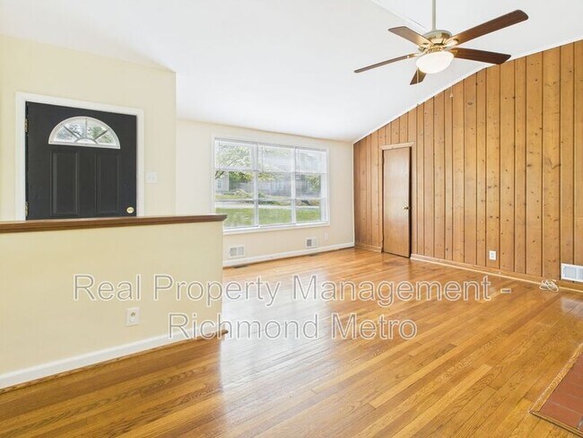 Photo - 1216 Dinwiddie Ave