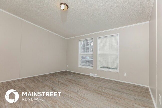 Photo - 615 N Hardee St
