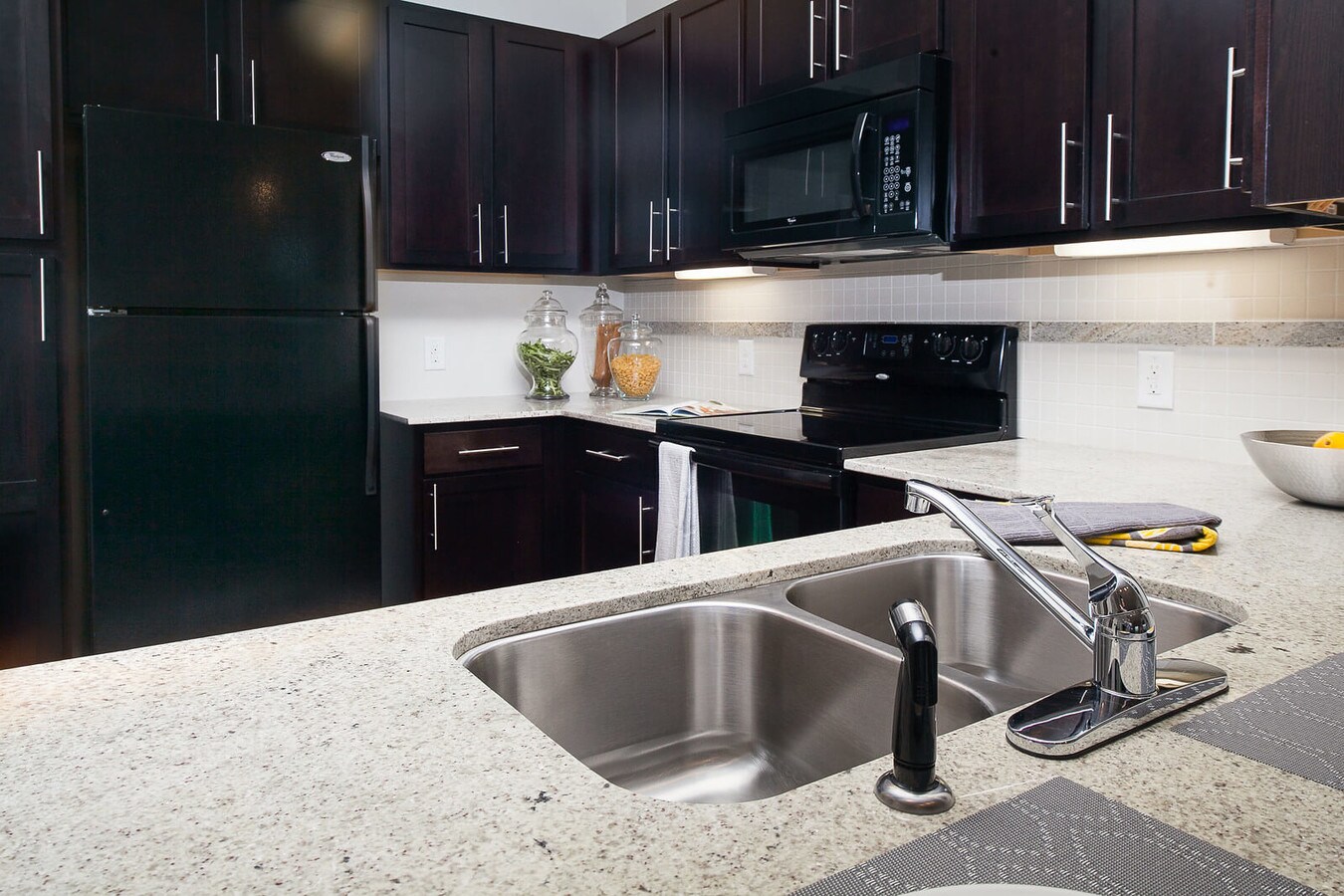 Windsor At Glenridge Apartments For Rent In Sandy Springs Ga