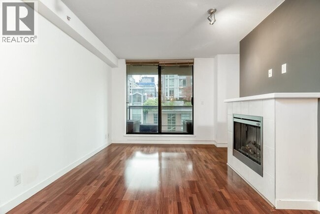 Photo - 538 Smithe St Unit 703