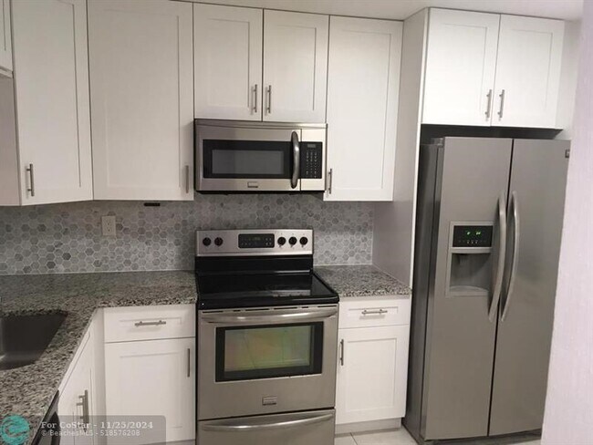 Photo - 2900 NW 42nd Ave Unit A409