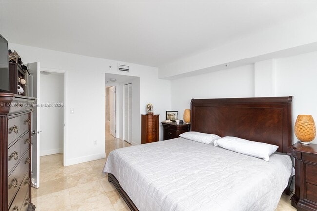 Photo - 1800 Sunset Harbour Dr Unit 809