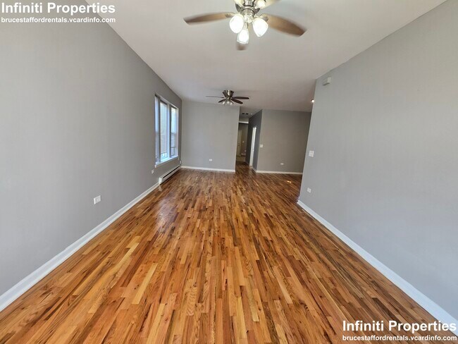 Photo - 6950 S Wabash Ave Unidad 2