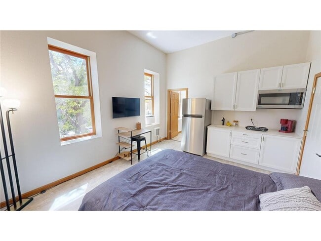 Building Photo - 542 Benson Ave SW Unit 226Efficiency