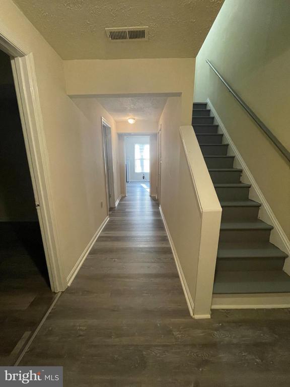 Photo - 313 Stafford Mews Ln