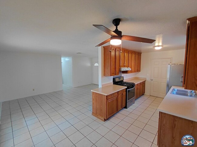 Photo - 738 Brentwood Ave