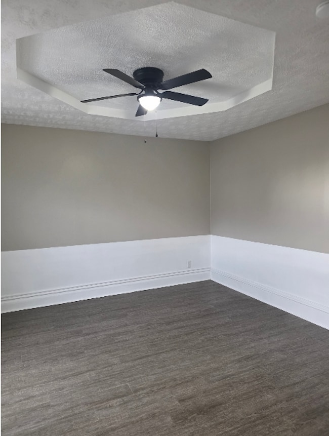 Photo - 492 E Markison Ave