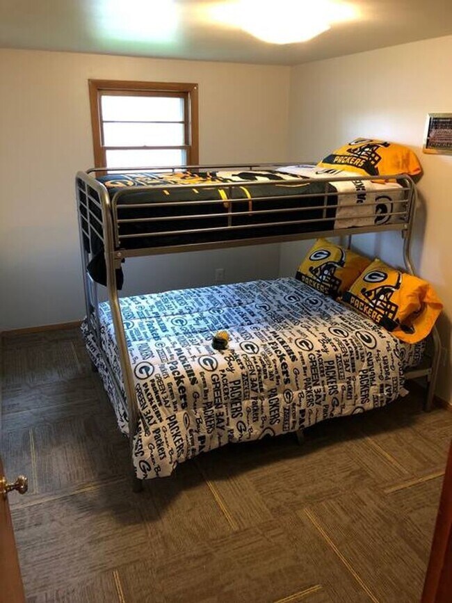 Photo - Lambeau Leap House (STR) Unit Packer House (Reggie)