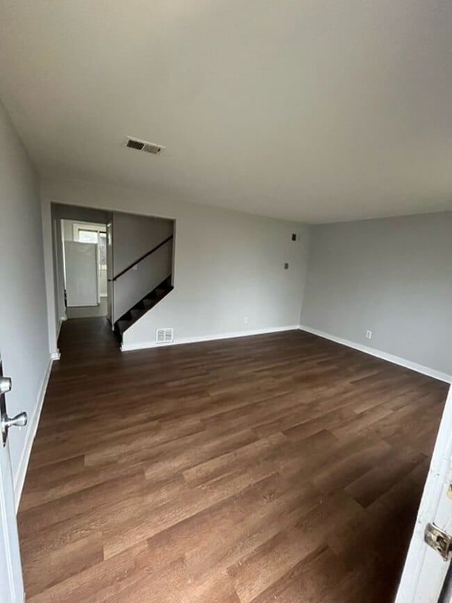 Photo - 2301 Jefferson Ave Unit C