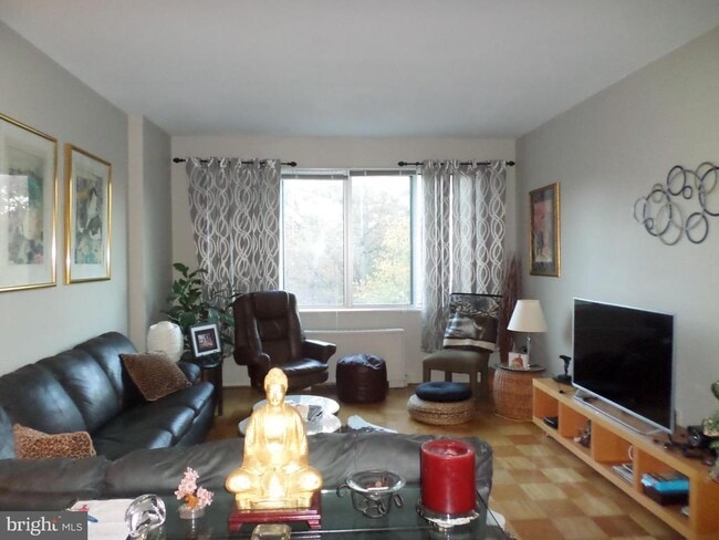 Building Photo - 2939 Van Ness St NW Unit 516