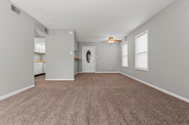 Photo - 2414 Lake Park Rd Unit 2102