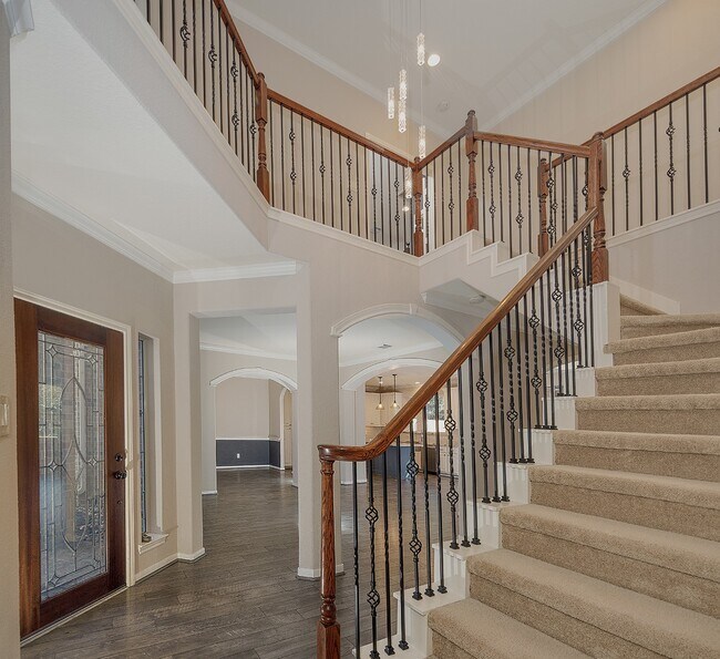 Photo - 138 Oriel Oaks Cir