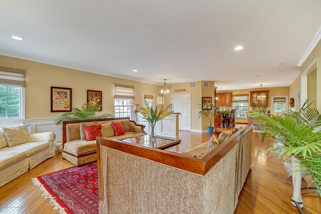 Building Photo - 18 Mariners Bend Rental