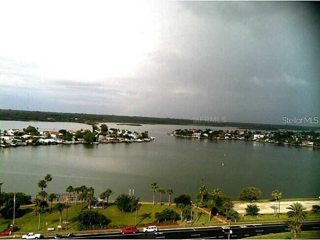 Photo - 17920 Gulf Blvd Unidad 1408