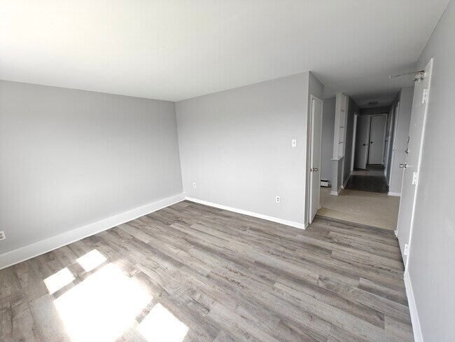 Photo - Refreshed 2 Bed Move In May 1 Unité 0005