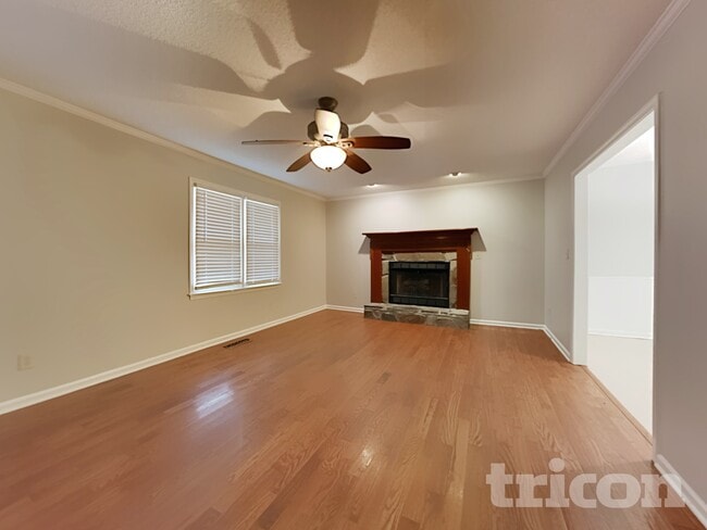 Photo - 92 Fox Dr