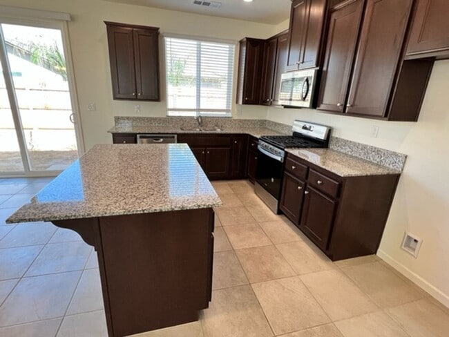 Photo - 3306 Manchester St