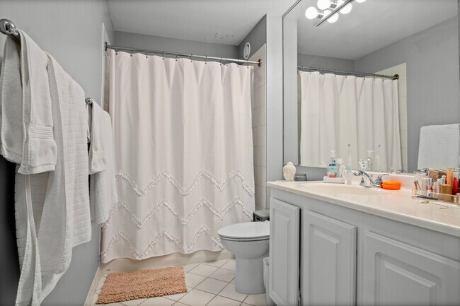 345 N La Salle Dr Unit 405