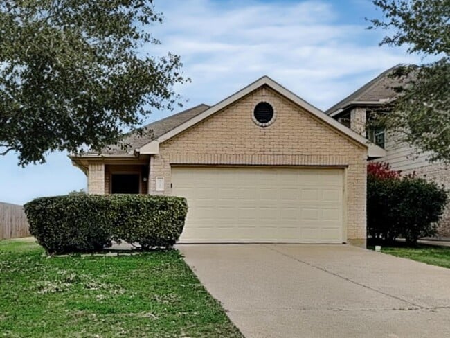 Building Photo - 2710 Bammelwood Dr