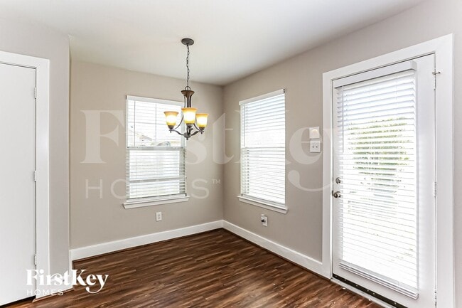 Photo - 20730 Settlers Lake Cir N