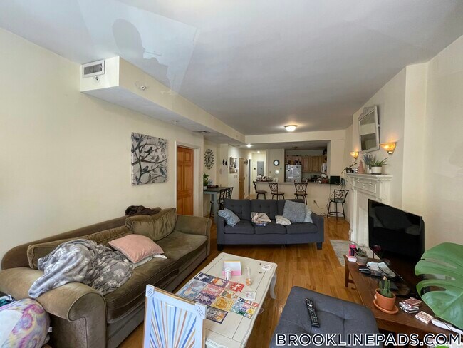 1406 Beacon St Unidad 2
