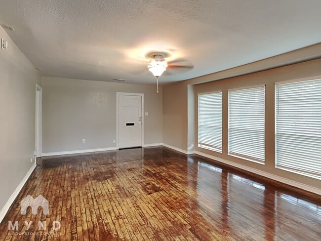 Photo - 208 Floyd St.