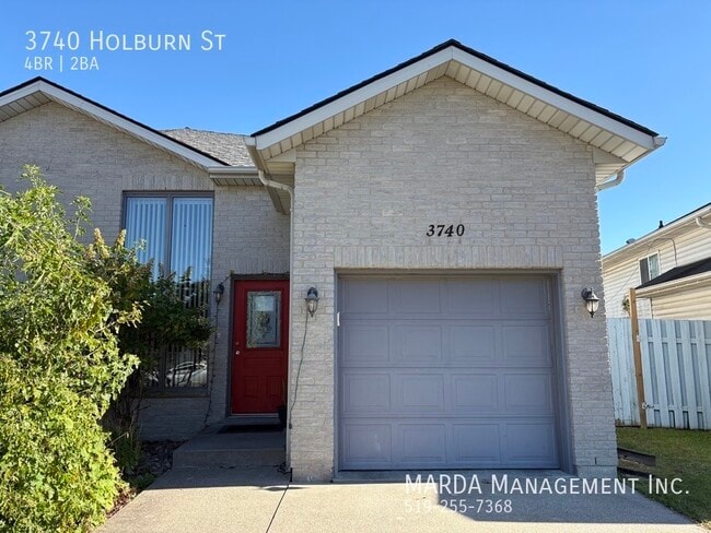 Building Photo - STUNNING 4 BED/2 BATH HOME DEVONSHIRE HTS ...