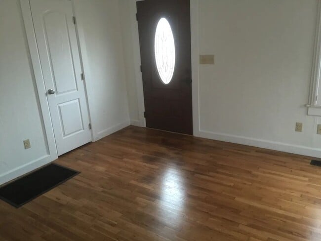 1107 W James St