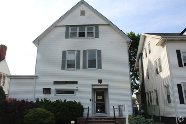 Building Photo - 137 Livingston Ave Unit Apt 3