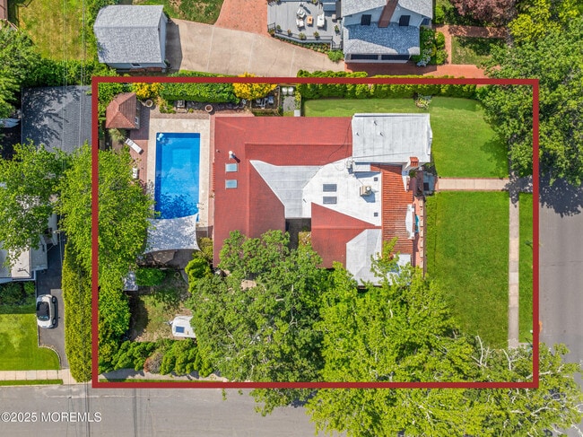 Building Photo - 400 Grassmere Avenue