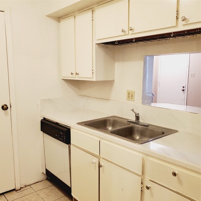 Photo - 12511 Ashford Meadow Dr Unit A