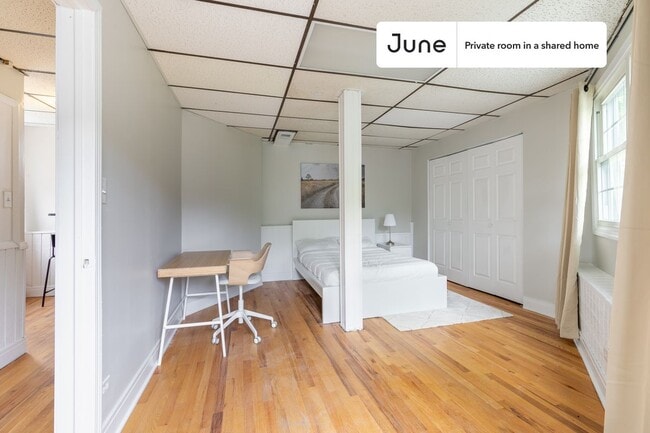 Photo - Room in Shared 4 bed/2 bath home Unit D