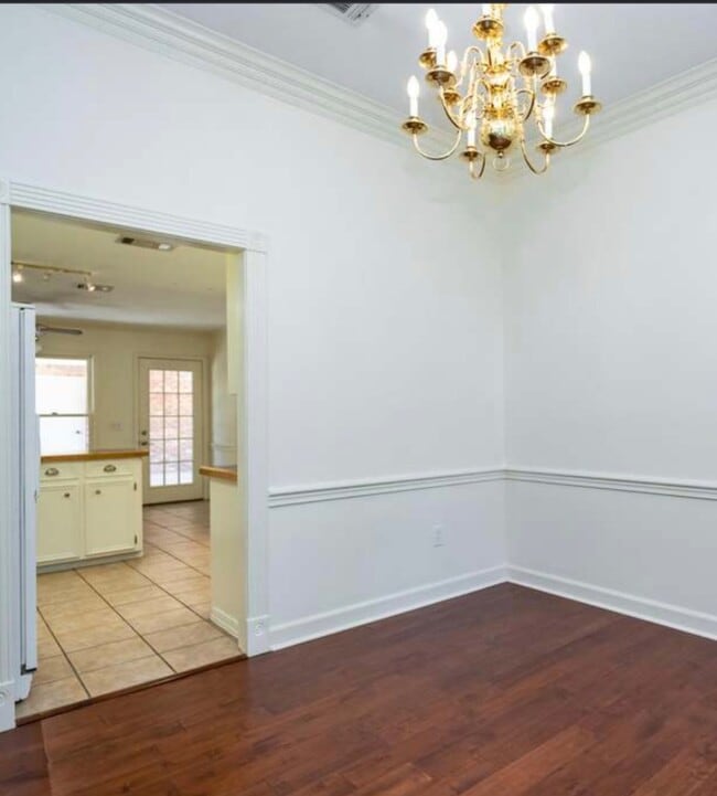 Photo - 505 Parkway Rd