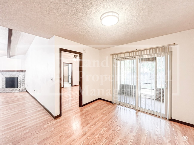 Photo - 735 Mikasuki Dr