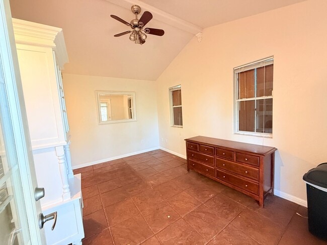 Photo - 92-8703 Tiki Ln Unidad B