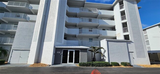 Photo - 4581 Bay Beach Ln Condo Unit 283