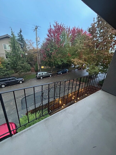 Photo - 4451 Midvale Ave N