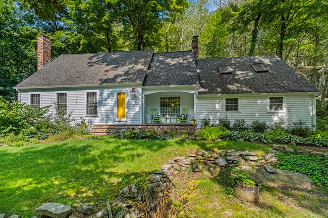 Building Photo - 156 Concord Dr Rental