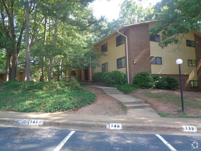 Building Photo - 1204 Schaub Dr Rental
