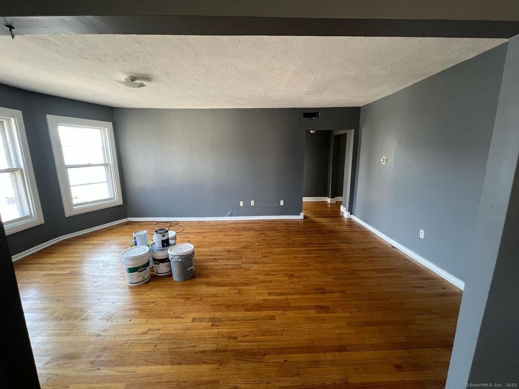 Photo - 1 Crescent St Apartment