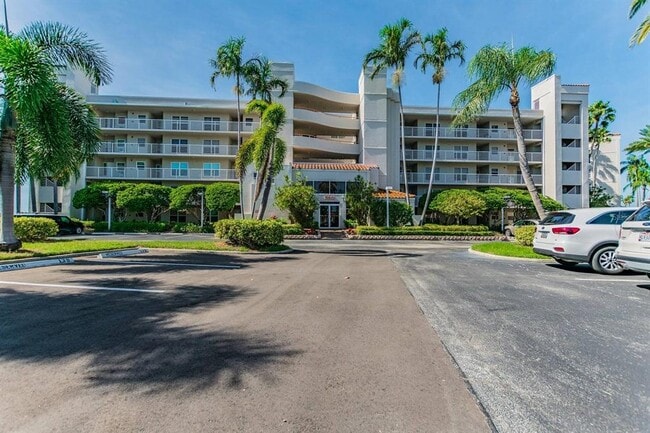 Photo - 5901 Bahia Del Mar Cir N Unit 422