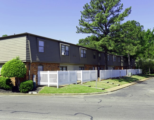 Mill Creek Apartments For Rent in Memphis, TN
