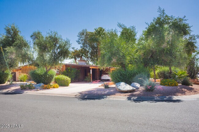 Photo - 2601 N 68th Pl