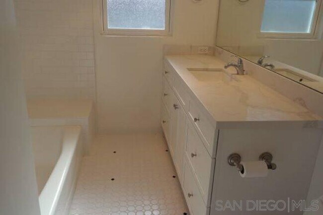 Photo - 6210 Mesita Dr