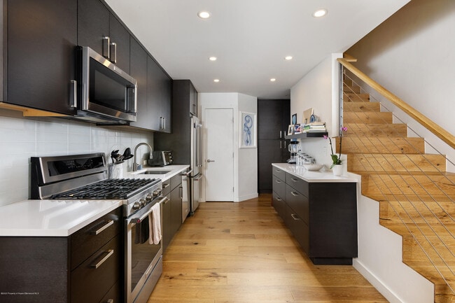 Photo - 250 S Original St Unit B