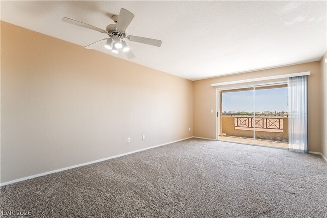 Photo - 8070 W Russell Rd Unit 2024