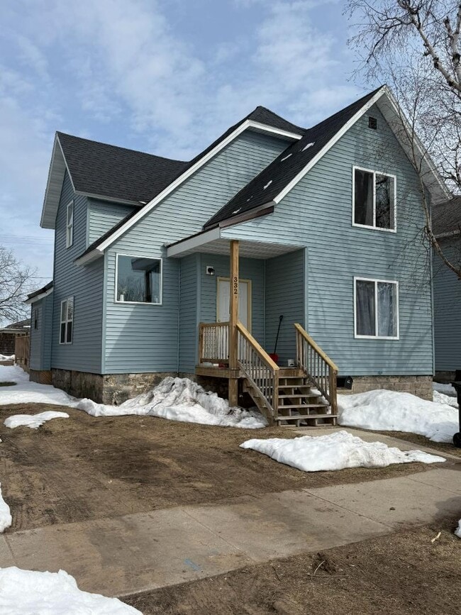 Photo - 332 2nd St